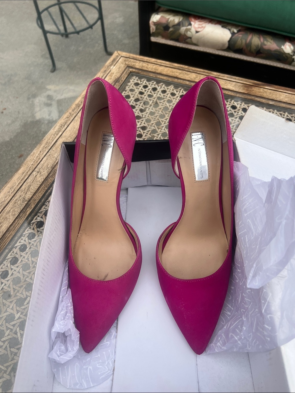 Women's Pointed D'Orsay Heels in Fuchsia